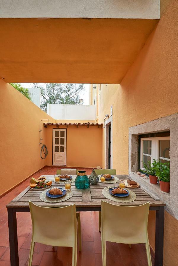 Styling Apartment In Historic Center Lisbon Exterior photo