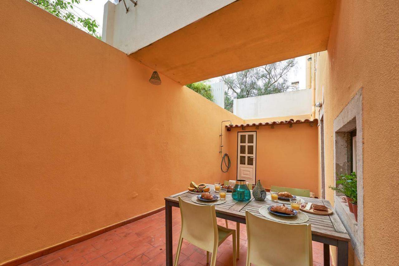 Styling Apartment In Historic Center Lisbon Exterior photo