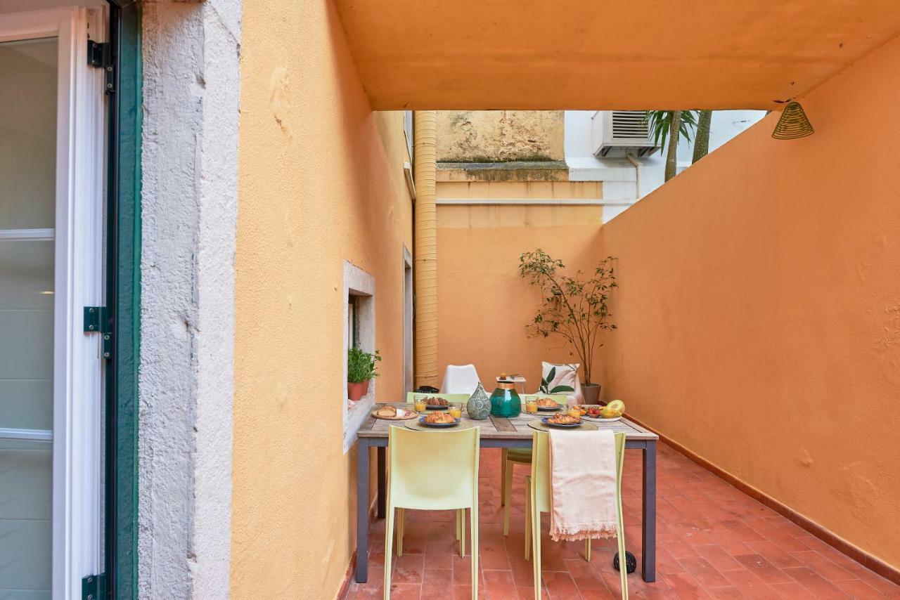 Styling Apartment In Historic Center Lisbon Exterior photo
