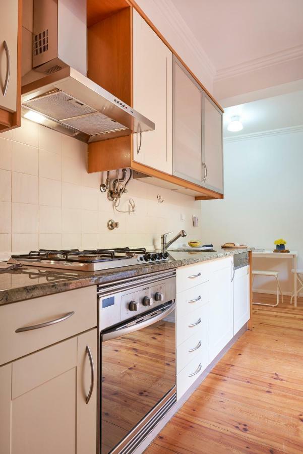 Styling Apartment In Historic Center Lisbon Exterior photo